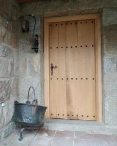 Puerta entrada exterior madera