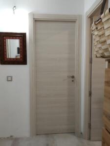 Puerta interior laminado maciza liso color clarito 