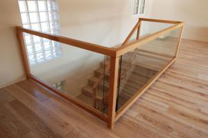 Barandillas madera-cristal