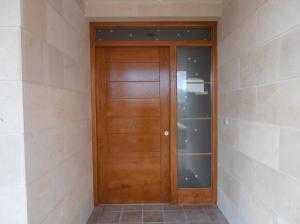 Puerta entrada exterior madera